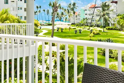 Image de Playa Turquesa - B-201 - Premier Beachfront Ocean View