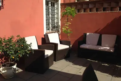 Image de Gratuit pour les bandes dessinées! Lucca Villino Franca en ville A / C, jardin privé, parking, WiFi