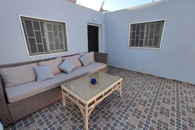 Image de Charmante petite villa avec jardin près de la plage