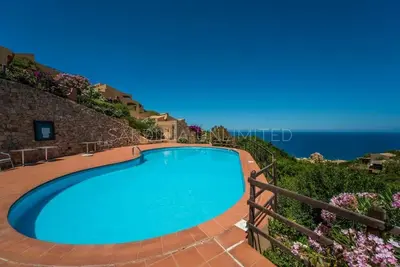 Image de Villa à Costa Paradiso avec 2 chambres à coucher, 6 couchages