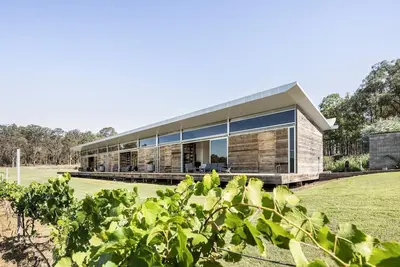 Image de The Longhouse - Suite 3 - Iconic Hunter Valley property with 2 en-suite bedrooms and vineyard views