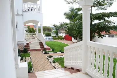 Image de Maison de vacances Muyenga - Appartement Royal