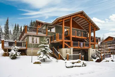 Image de OckRockies Escape, ski, randonnée et bain à remous privé