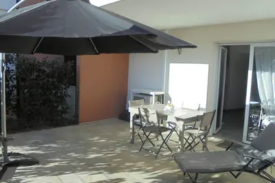 Image de superbe appartement T3 56m² en rez de jardin centre ville rue calme