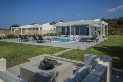 Image de Romeo & Juliet Villas - Superbes nouvelles villas modernes Ă Svoronata