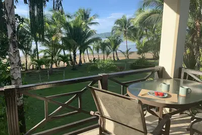 Image de Maison de plage exquise sous la nouvelle propriété. Taux spéciaux! !