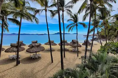 Image de Villa unique, luxe abordable, piscine chauffée à partir de 450 $ Usd \/ nuit