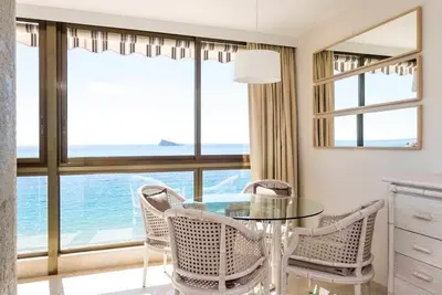 Image de Plage de Levante face à la mer ** A. C. **