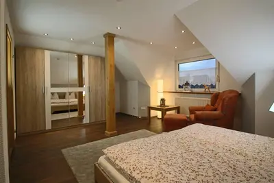 Image de Emplacement calme et central pour 1-4 personnes