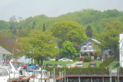 Image de Grande Suite Familiale À Un Bloc Du Lac Michigan