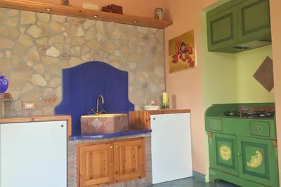 Image de Elégante villa de style sicilien dans le port de plaisance de Marina di Portorosa