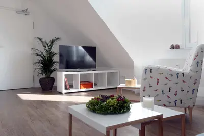 Image de vacances / Messewohnung meublé de haute qualité avec des vues lointaines dans Soligen