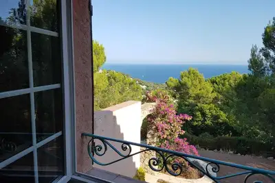 Image de Villa provençale aux Issambres magnifique vue sur mer site calme et résidentiel