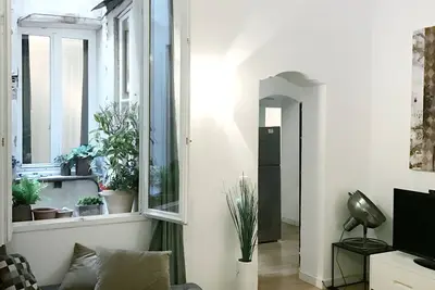 Image de Grand 3 pièces historique chic, OldTown, à 3 minutes à pied de la plage, rue calme