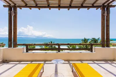 Image de Condo de luxe sur la plage, design exquis