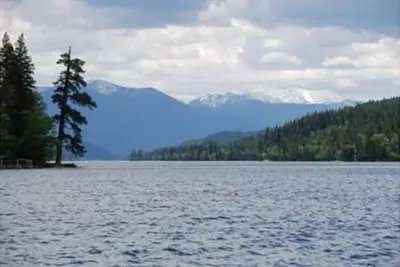 Image de Swan Lake House - 100 pieds de 2bath Waterfront-2bd