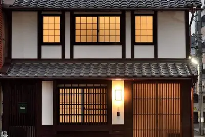 Image de Une maison de ville traditionnelle en bois vieille de 100 ans située juste à côté de Kamogawa! Kamo 7