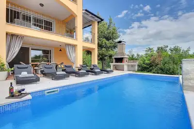 Image de Magnifique villa avec piscine, jacuzzi, sauna, salle de sport