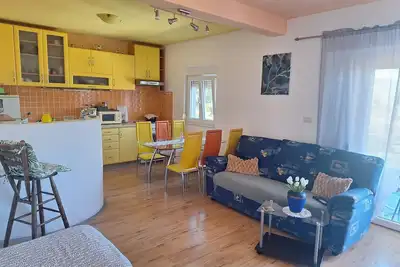 Image de Appartement de deux chambres avec le balcon et la vue sur le mer Mastrinka, Ciovo (A-16574-a)