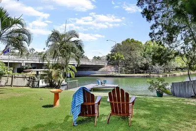 Image de Front de mer, vue sur la rivière, distance de marche de la rivière Noosa,