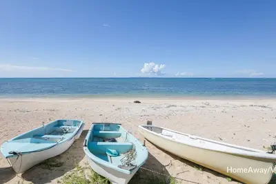 Image de Nouvelle construction, à 30 secondes de la plage et pendant la location de barbecue gratuite