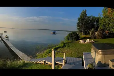 Image de Chalet de détente sur le lac Burt