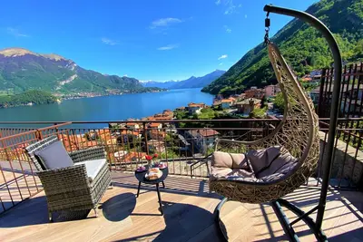 Image de Rubino New! Near Bellagio! Balcony Garden, & Stunning View!