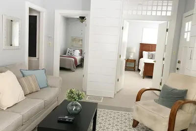 Image de Unité inférieure de 2 chambres - Pratique en ville