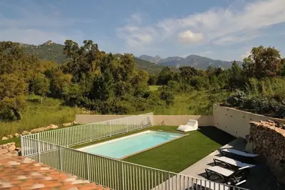 Image de Villa 100m² avec piscine - jusqu'à 6 couchages