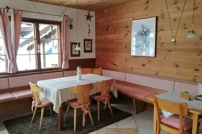 Image de Appartement 85 m², 2 Schlafzi. pour un maximum de 6 personnes, salon, cuisine, 3 salles de bains, jardin, sauna