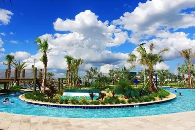 Image de \"Brand New\" 4Bd luxueux Accueil w / Pool près de Disney 4983