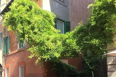 Image de LivinginRome vicolo Del Piede Trastevere