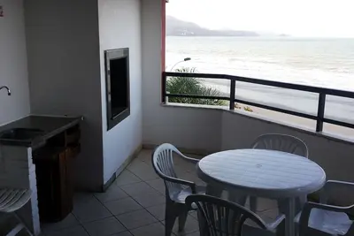 Image de Ocean Front, Appartement 3 chambres, 3 salles de bains, Meia Praia, Itapema