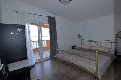 Image de Appartement de deux chambres prés de la plage Tkon, Pasman (A-16589-b)