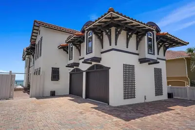 Image de Superbe Maison Nouvellement Rénovée en Bord de mer à Destin w / Phenomenal Views!