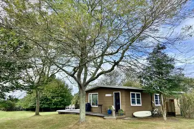 Image de 70s Rustic Cabinesque - loin de la foule