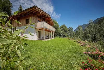 Image de Chalet moderne avec sauna