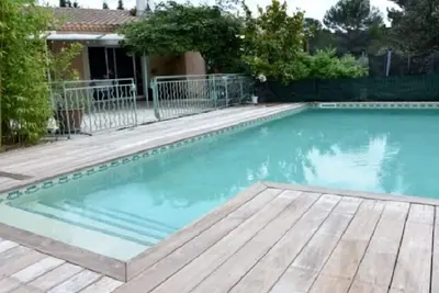 Image de L'oliveraie dans un village provençal