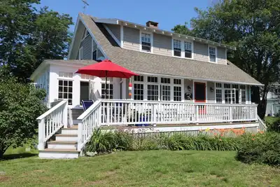 Image de Classic Beach Cottage - Short Walk to Kennebunk Beach