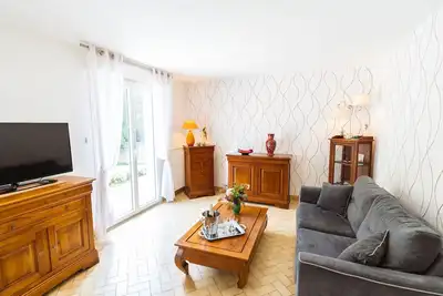 Image de Le Clos Fleuri: Cottage avec jardin paisible dans le quartier historique d'Amboise