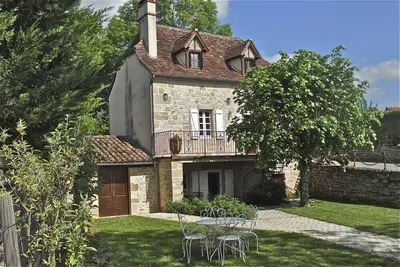 Image de *gite de charme\" labellisé  par Gîtes de France situé au centre petit village