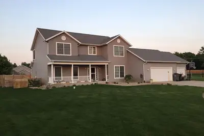 Image de Maison parfaite pour GameDay! (Piscine chauffée dans le sol! )