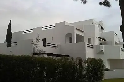 Image de Appartement de luxe A / C, endroit calme, wifi gratuit, pratique pour Albufeira et Olhos