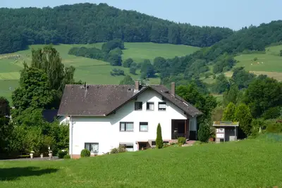 Image de 4 **** Appartement 'Wiesengrund' directement dans le parc national de Kellerwald-Ederse