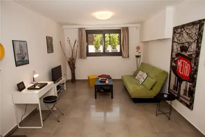 Image de Nn's Elegant & Cozy House, près de la plage et de l'aéroport d'Athènes