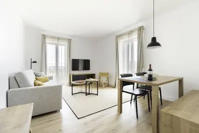 Port Plaza Apartments