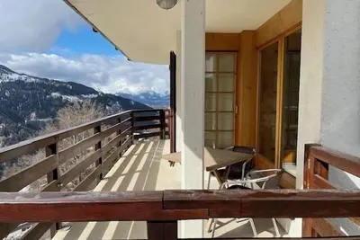 Image de Appartement lumineux et chaleureux pour maximum 4 personnes, au rez-de-chaussée d’un chalet comptant