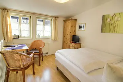 Image de Coach house - Petite maison sur deux niveaux