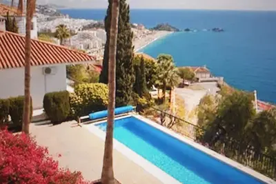 Image de Superbe retraite privée avec vue et piscine privée