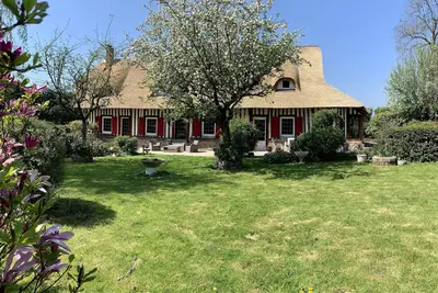 Image de Chaumière normande authentique avec piscine, sauna et jacuzzi